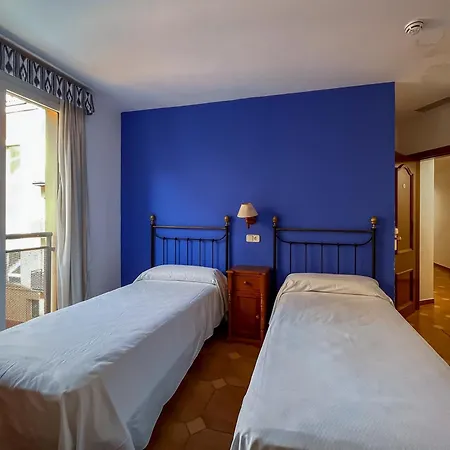 Hotel Mar De Tossa 3*