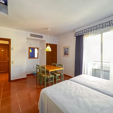 Rvhotels Mar De Tossa 3* トッサ・デ・マール