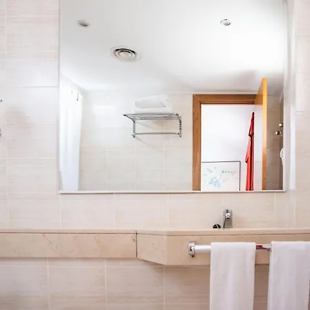 Rvhotels Mar De Tossa 3* טוסה דה מאר