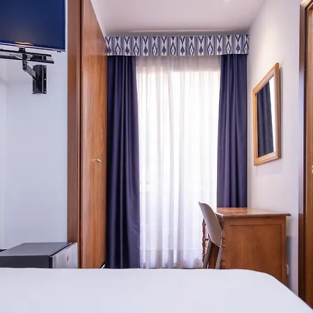 מלון Rvhotels Mar De Tossa 3*