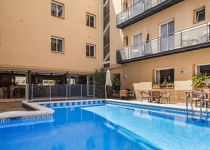 Rvhotels Mar De Tossa 3* توسا ذي مار