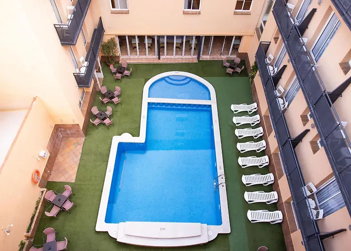 Rvhotels Mar De Tossa 3* توسا ذي مار