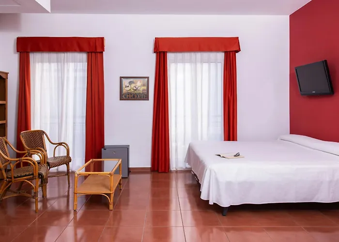 Rvhotels Mar De Tossa فندق