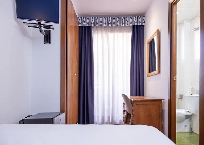 Hotel Rvhotels Mar De Tossa 3*